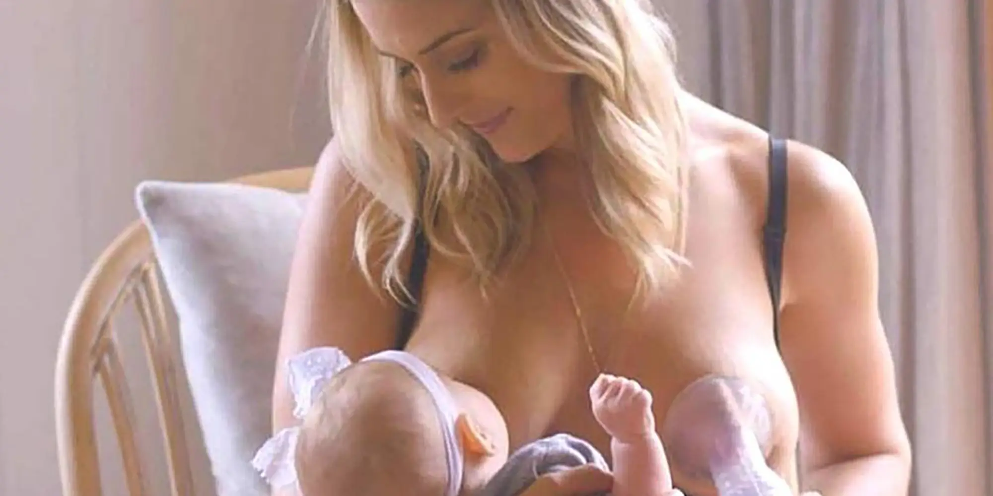 How To Use The Haakaa Breast Pump And Why You NEED One!