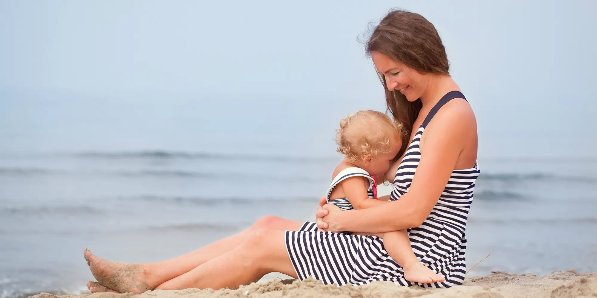 6 Tips To Beat The Heat While Breastfeeding This Summer
