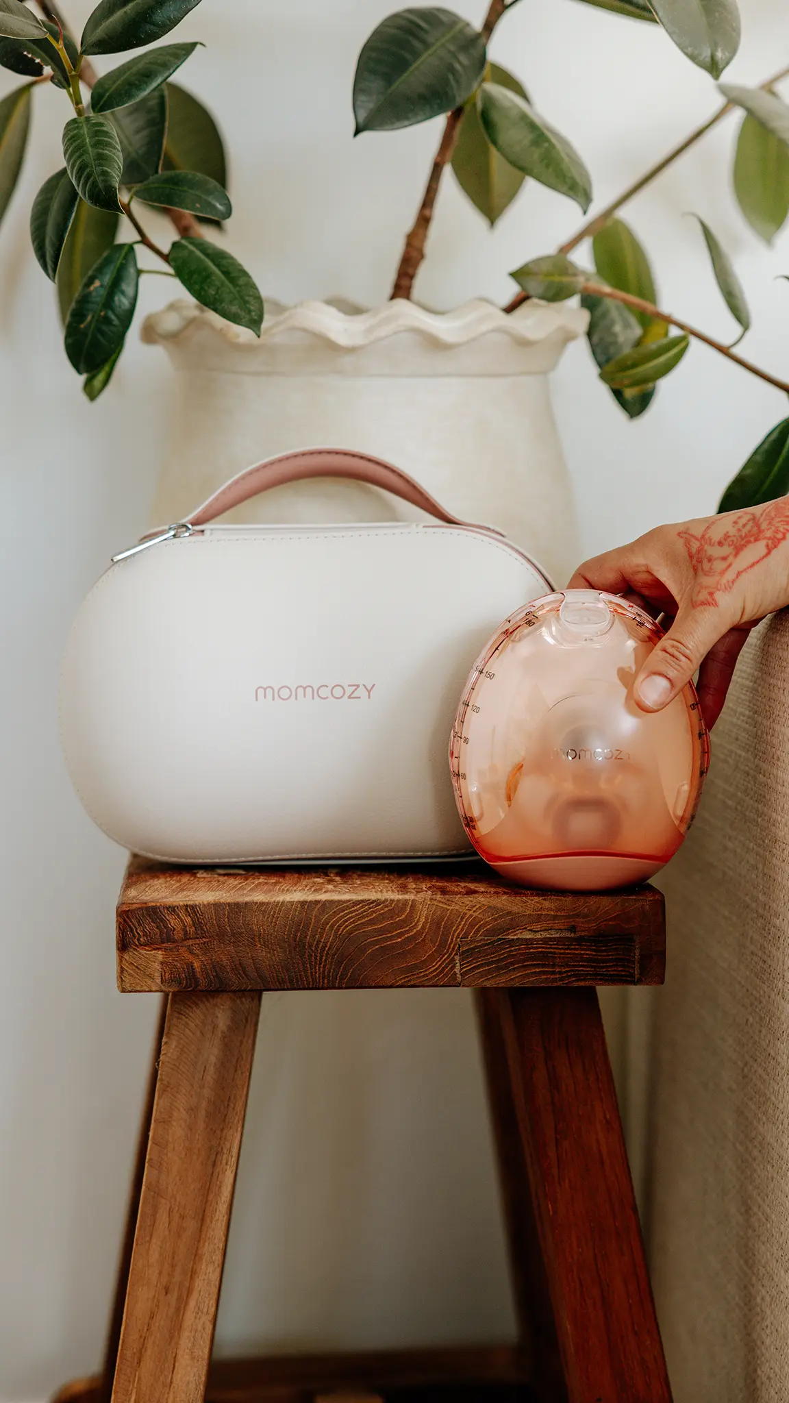 Momcozy breast pump