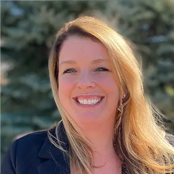 Amy Mahnen