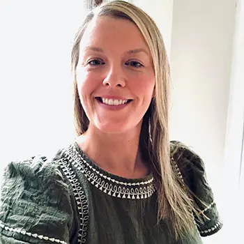 Elizabeth Homans